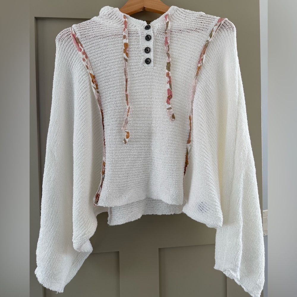 POL White Hooded Sweater with Button Accents